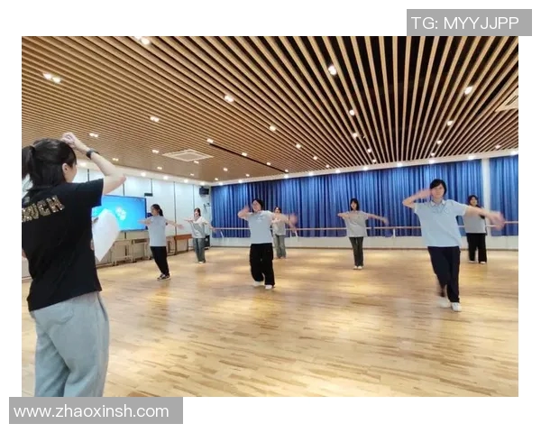 体育课的意义与影响探讨：促进身心健康与团队合作能力的培养